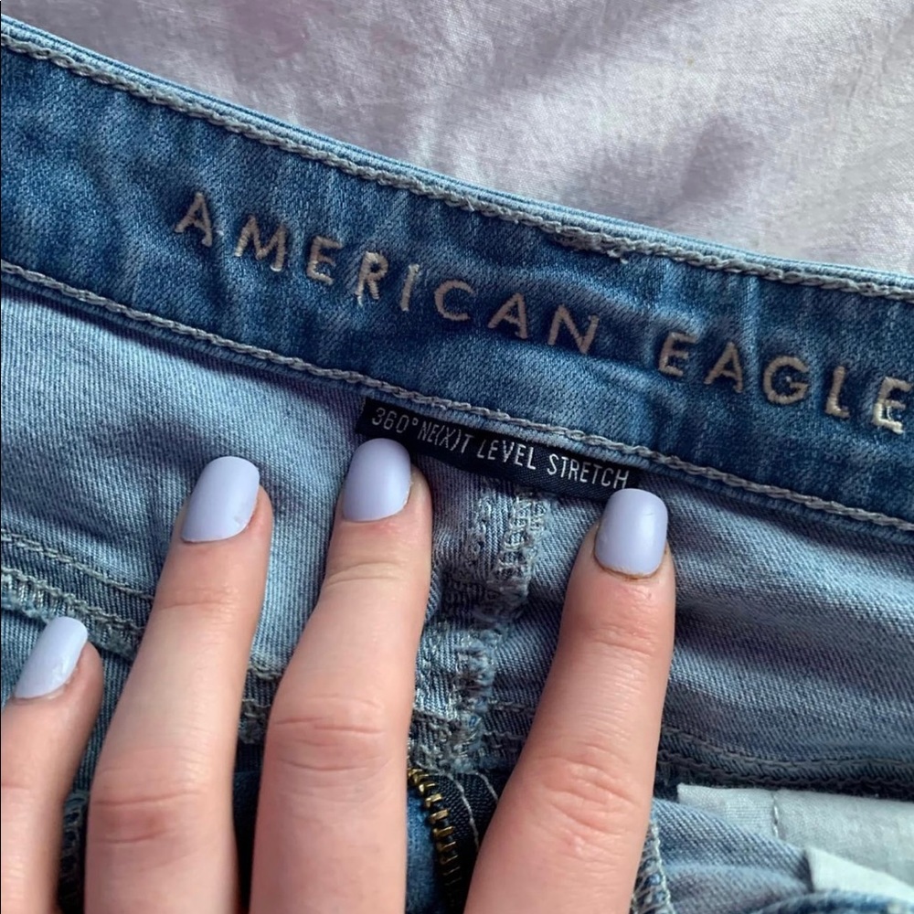 AE RIPPED STRETCH JEANS!! - Picture 3 of 5